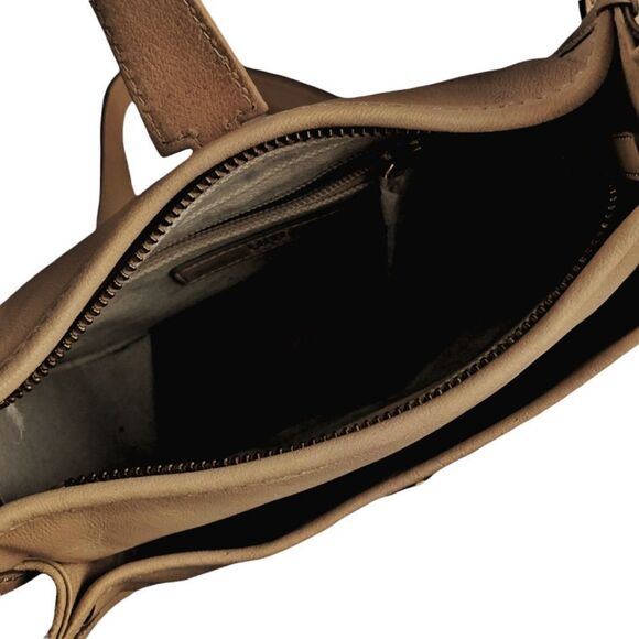 FRYE Leather Crossbody Bag! Retail $298 - Picture 6 of 9